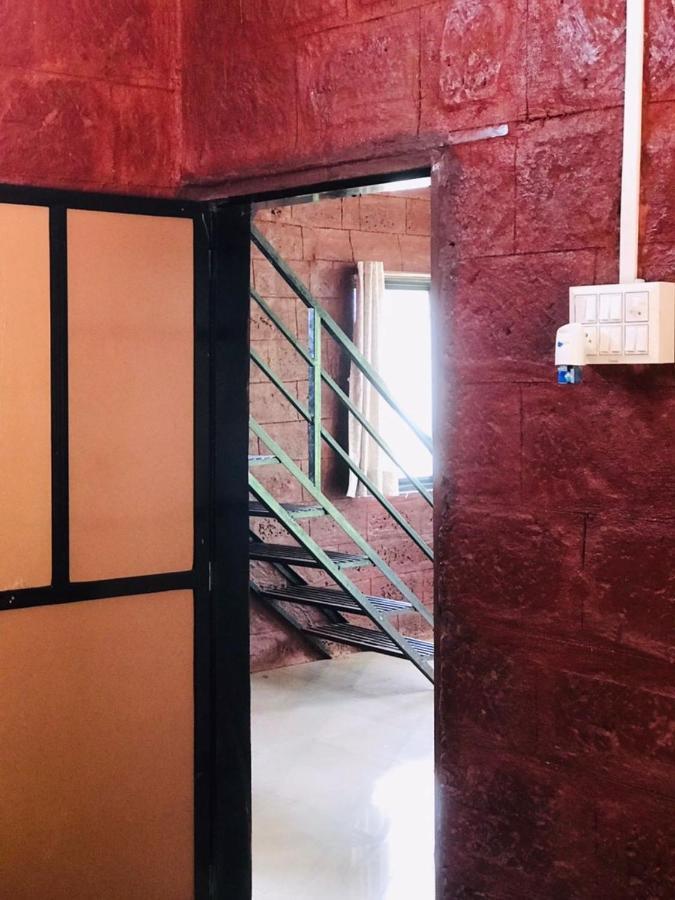 Rohan Homestay By Traviget Hospitality, Dapoli-Konkan Harnai Екстериор снимка